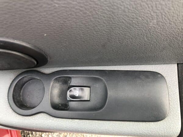 A VENDRE RENAULT Modus 1.5 dCi 65 eco2 Expression – Image 10