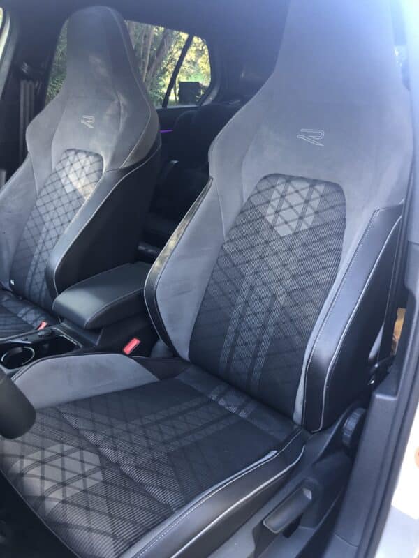 VOLKSWAGEN Golf 1.5 eTSI OPF 130 DSG7 R-Line – Image 13
