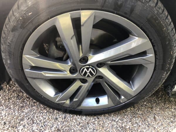 VOLKSWAGEN Golf 1.5 eTSI OPF 130 DSG7 R-Line – Image 10